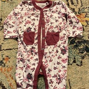 2PC 3/6mos Jessica Simpons infant girl